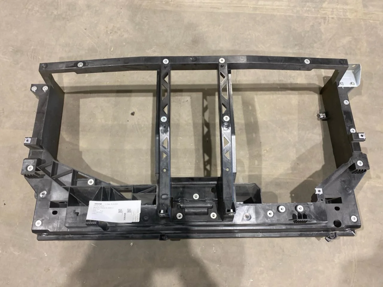 Maxus E-DELIVER9 2022- Front panel