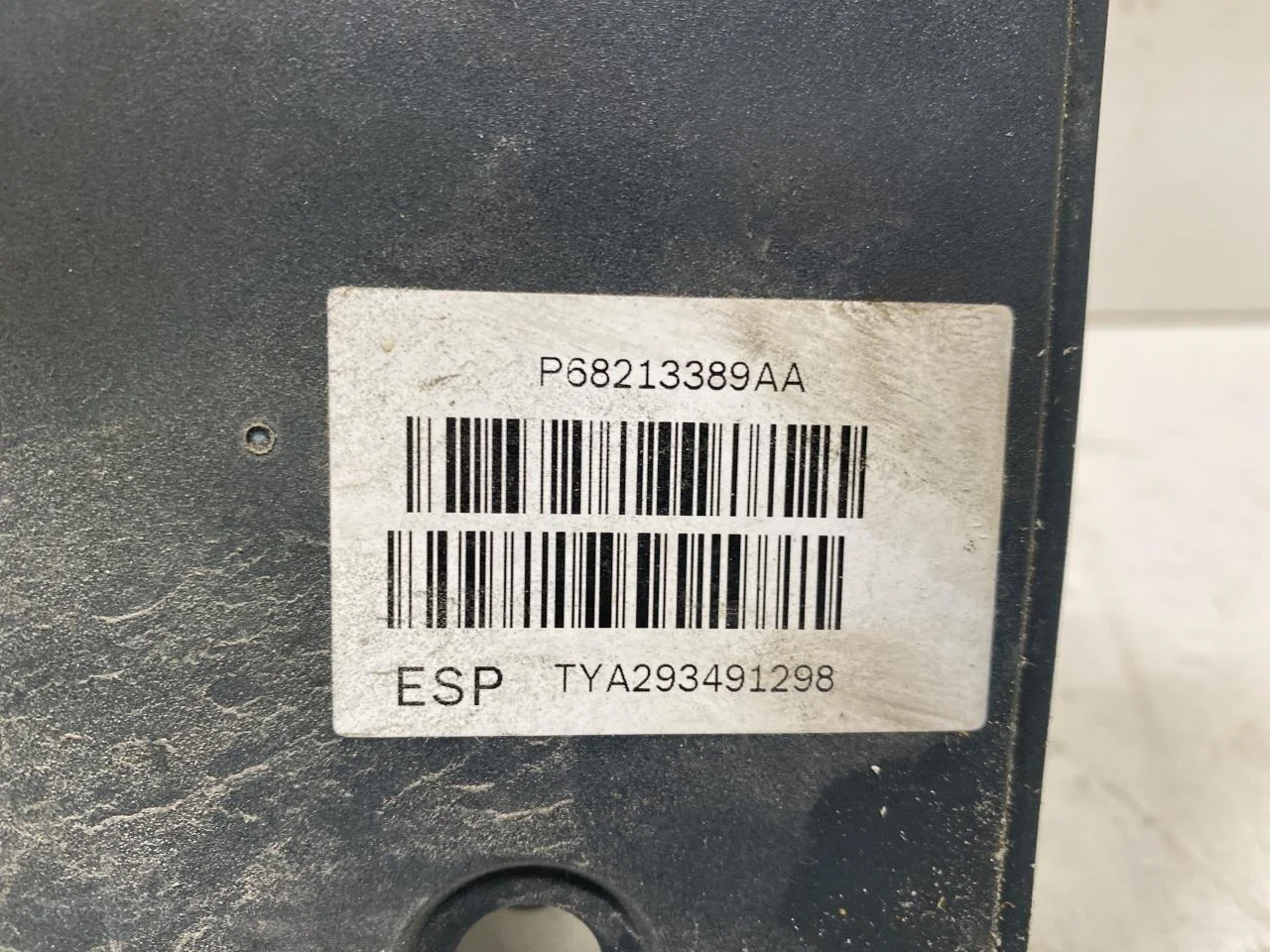 Fiat 500 2007->>24 ABS hydraulic unit view 3