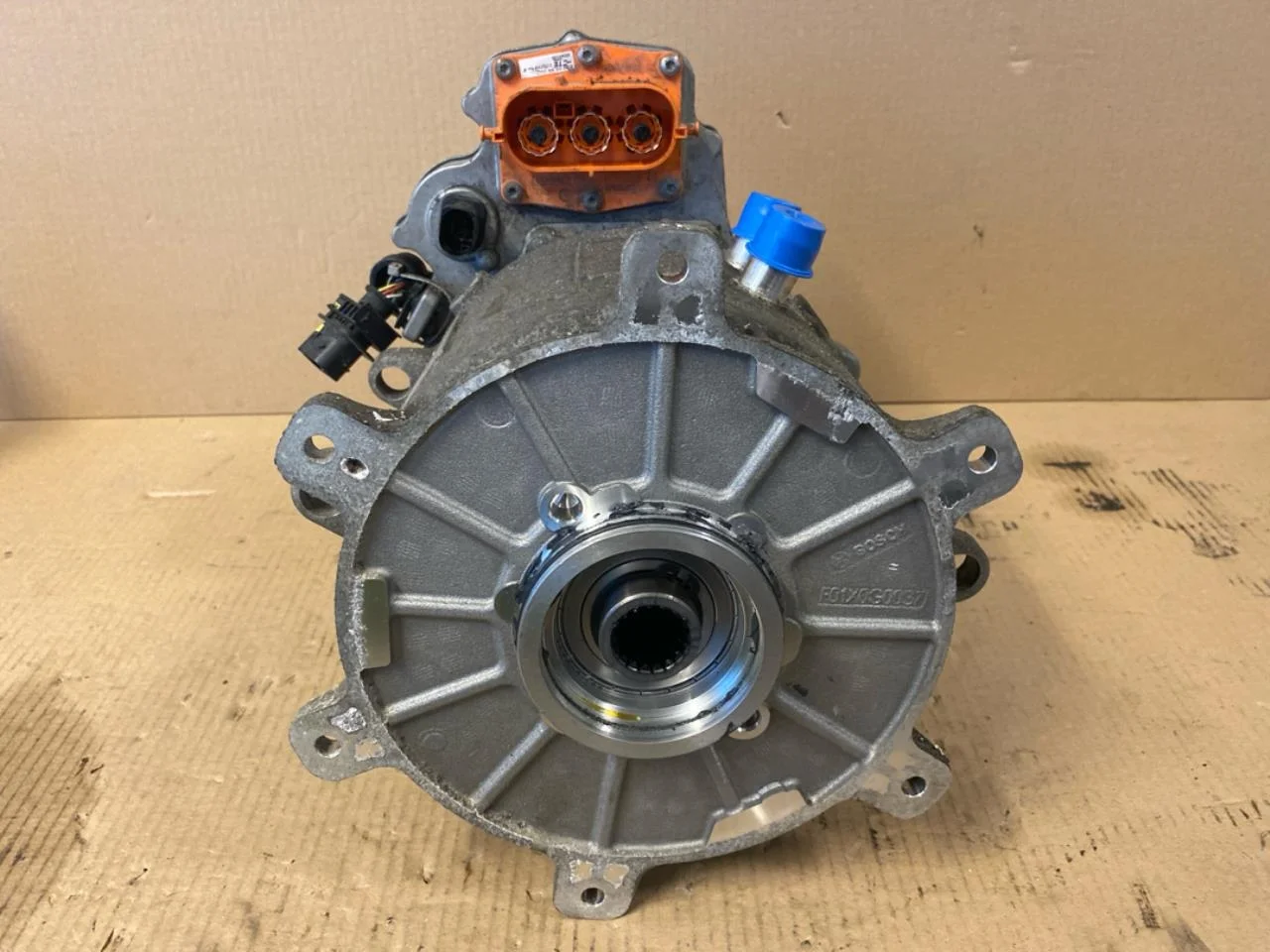 Fiat 500 2007->>24 Front electric motor view 4