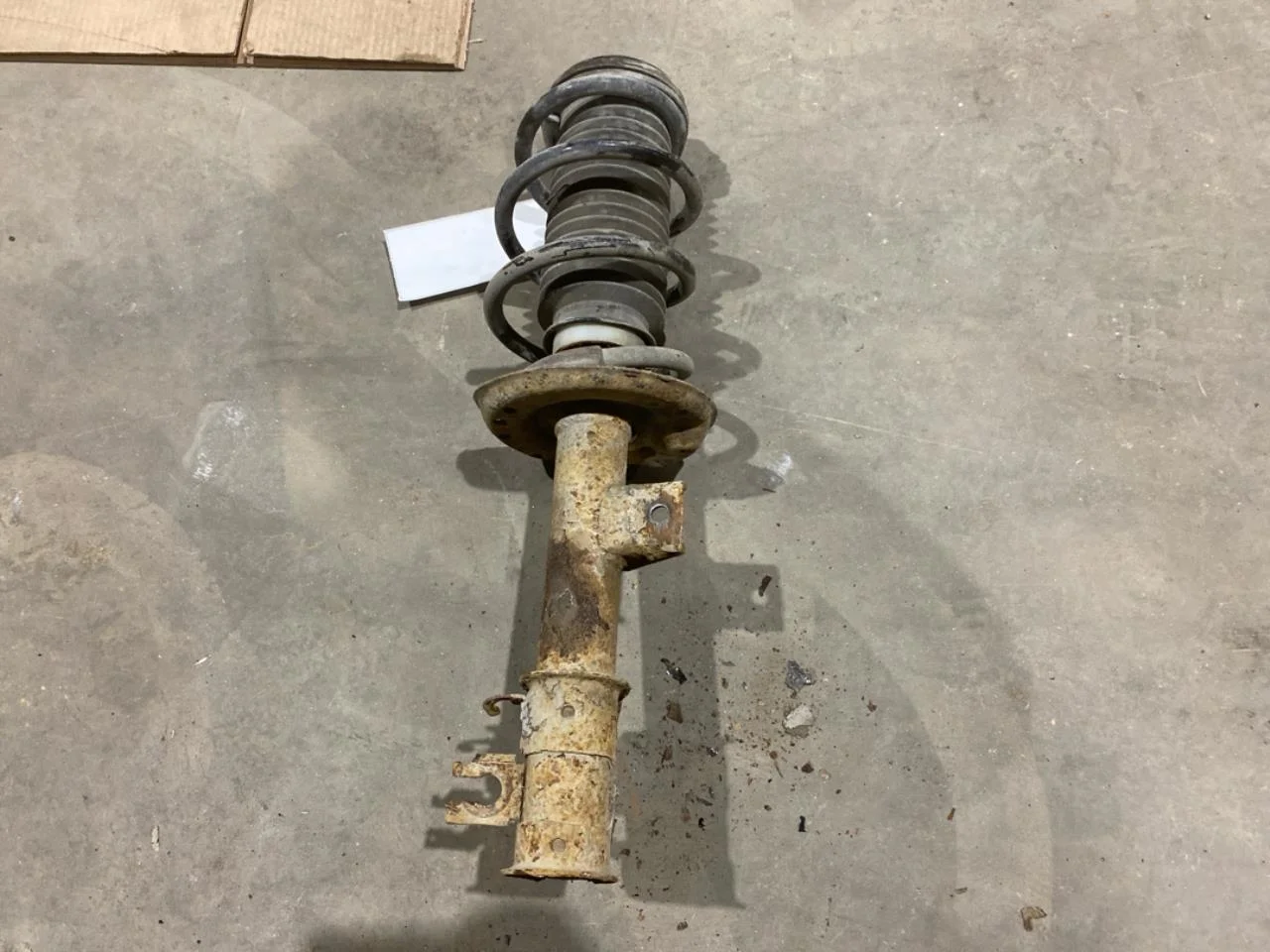 Fiat 500 2007->>24 Strut assembly, front right view 2