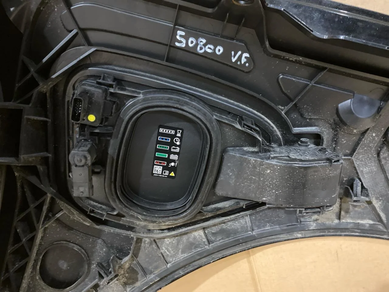 Jaguar I-PACE 2018- Front left fender view 3
