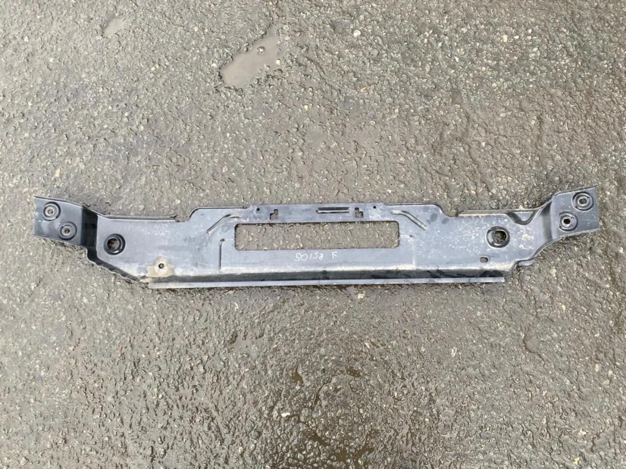Ford E-TRANSIT 2022- Upper front panel view 2