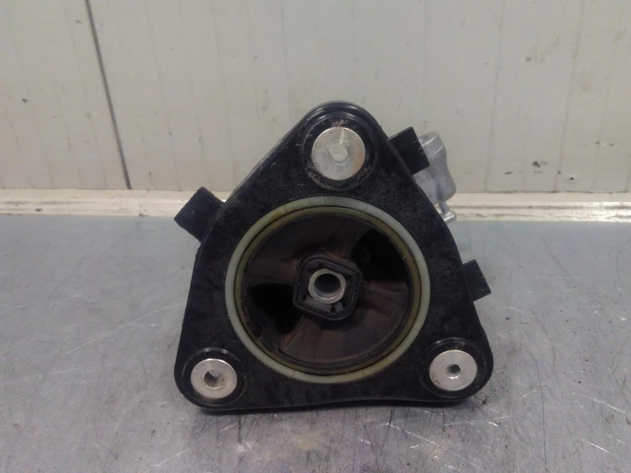 Mercedes EQS SUV X296 2022- Engine mount, steel / aluminum view 2