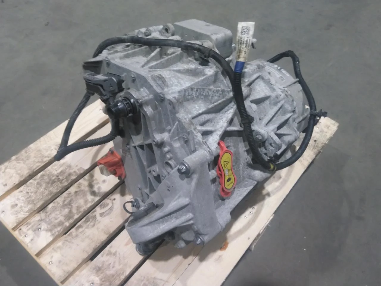 Tesla MODEL Y 2021- Front electric motor view 2