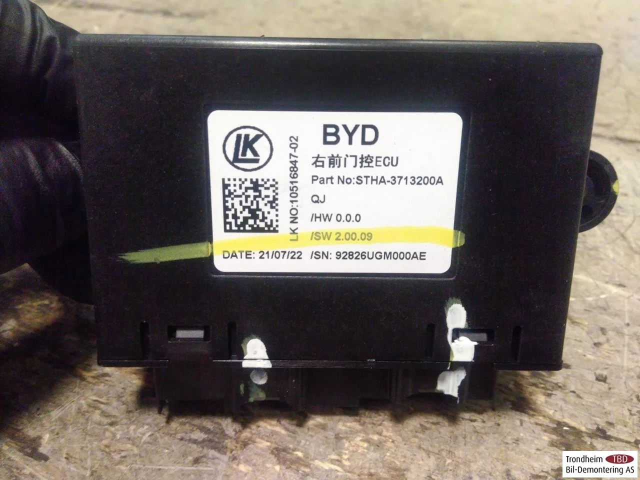 Byd TANG 2021->> Unitate de control ușă vedere 2
