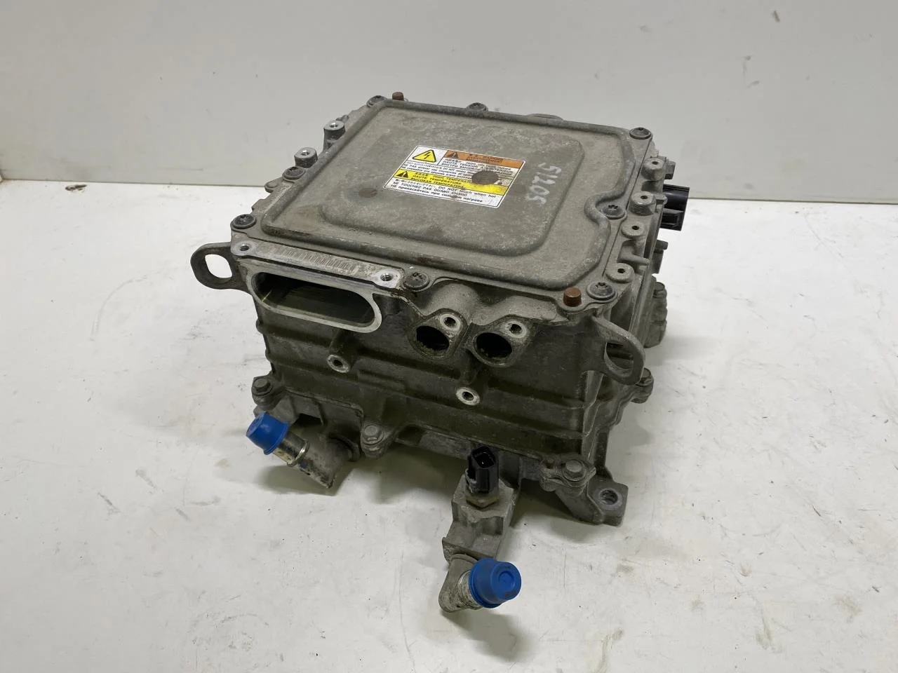 Peugeot PARTNER 2016-18 Inverter, 12-220V