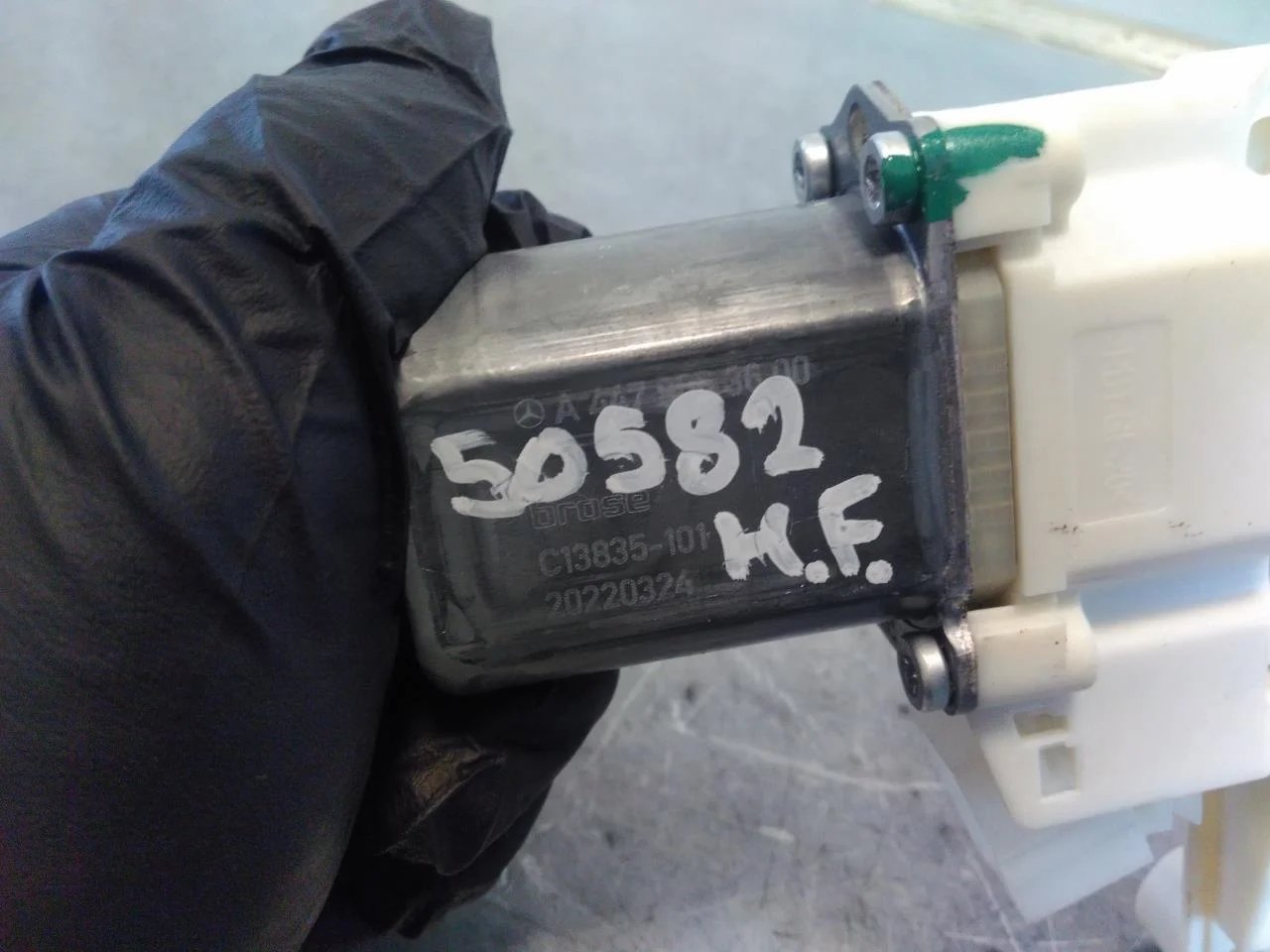 Mercedes V W447//W640/W448 2014- Ablakemelő motor nézet 3