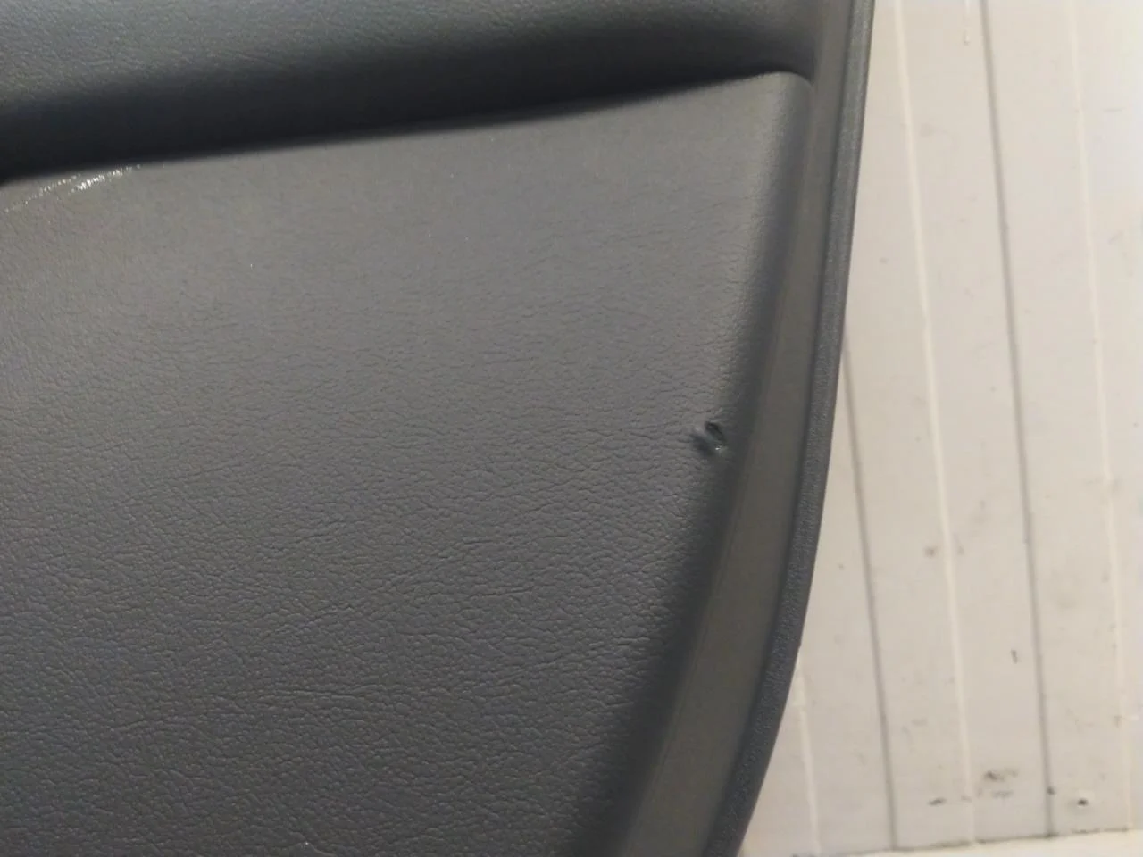 Jaguar I-PACE 2018- Door trim panel, right view 4