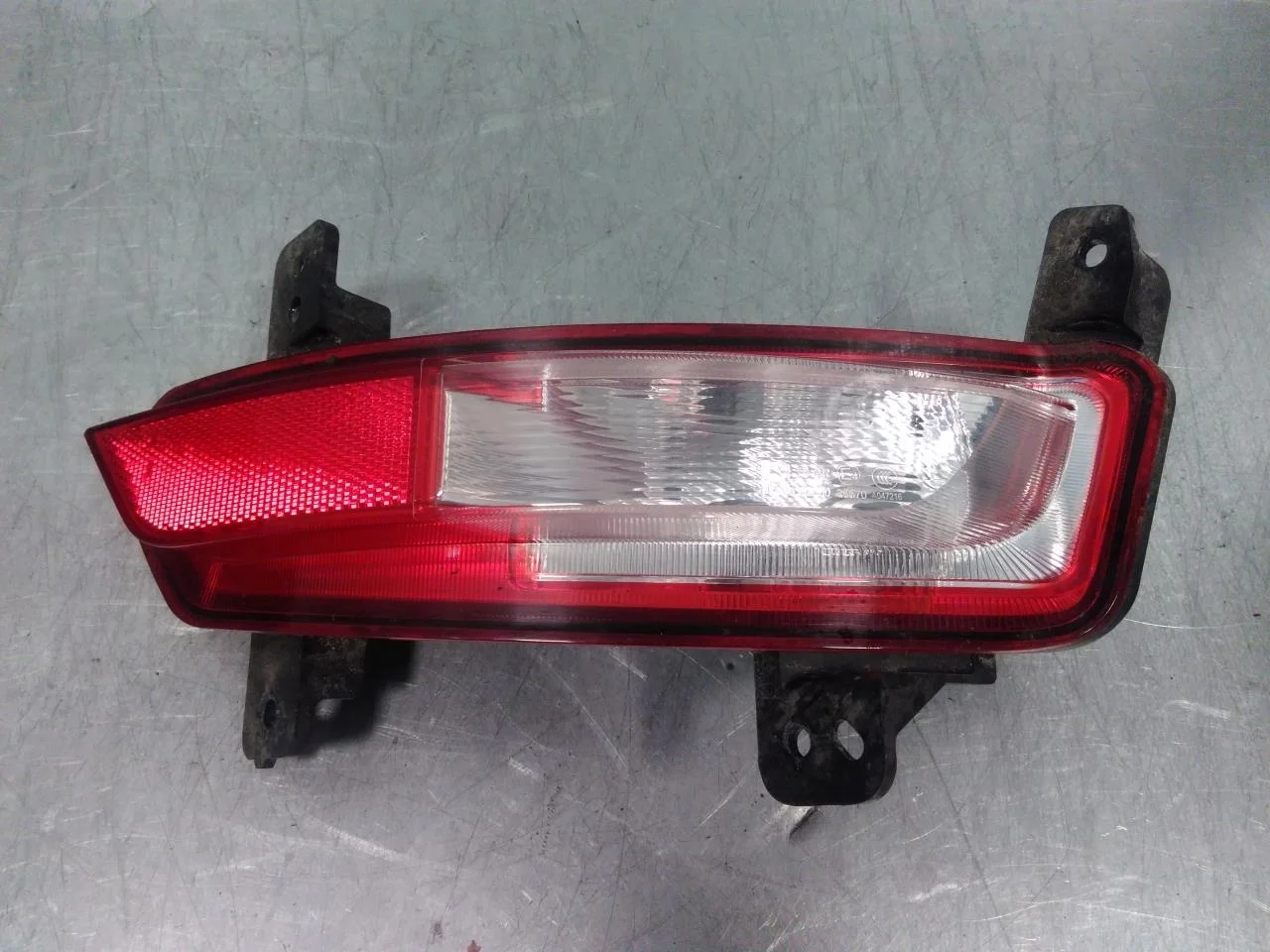Maxus EUNIQ5 MPV 2021- Lampă spate dreapta