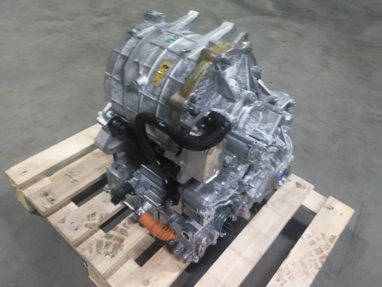 Mercedes EQS SUV X296 2022- Elektromos motor, első