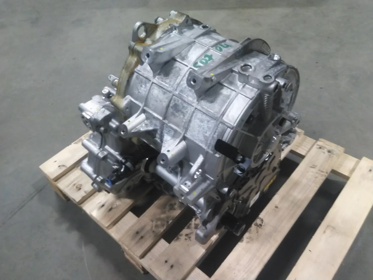 Mercedes EQS SUV X296 2022- Front electric motor view 2