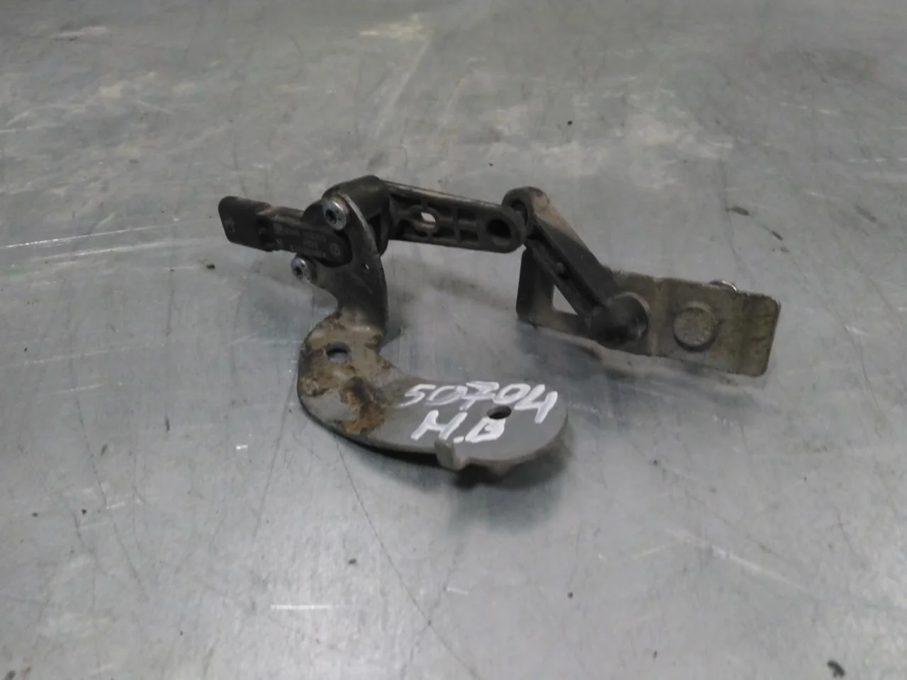 Mercedes EQS SUV X296 2022- Level control / air suspension sensor