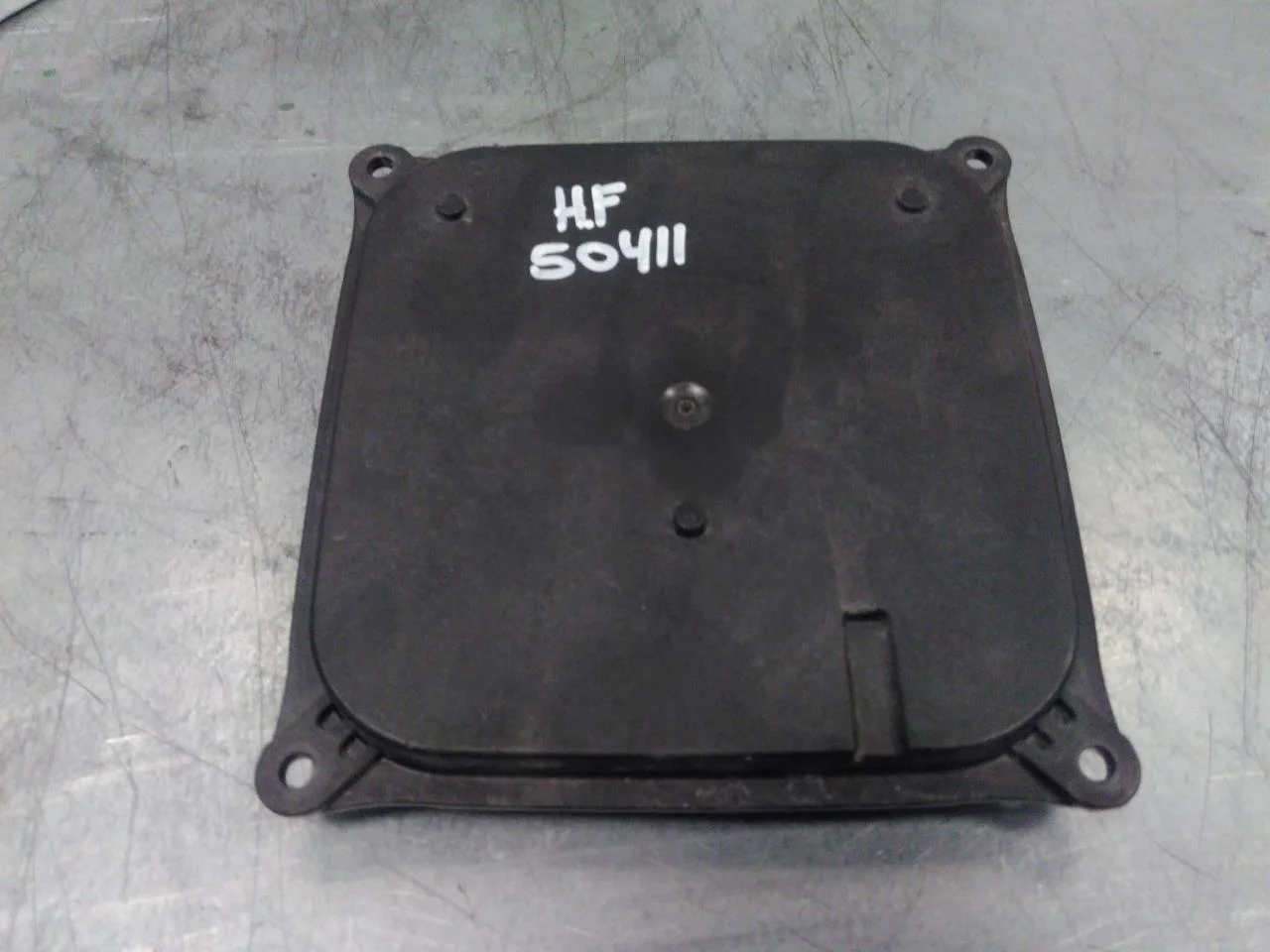 Mercedes B 180-200 W246/W242 2012-19 Xenon control unit view 2