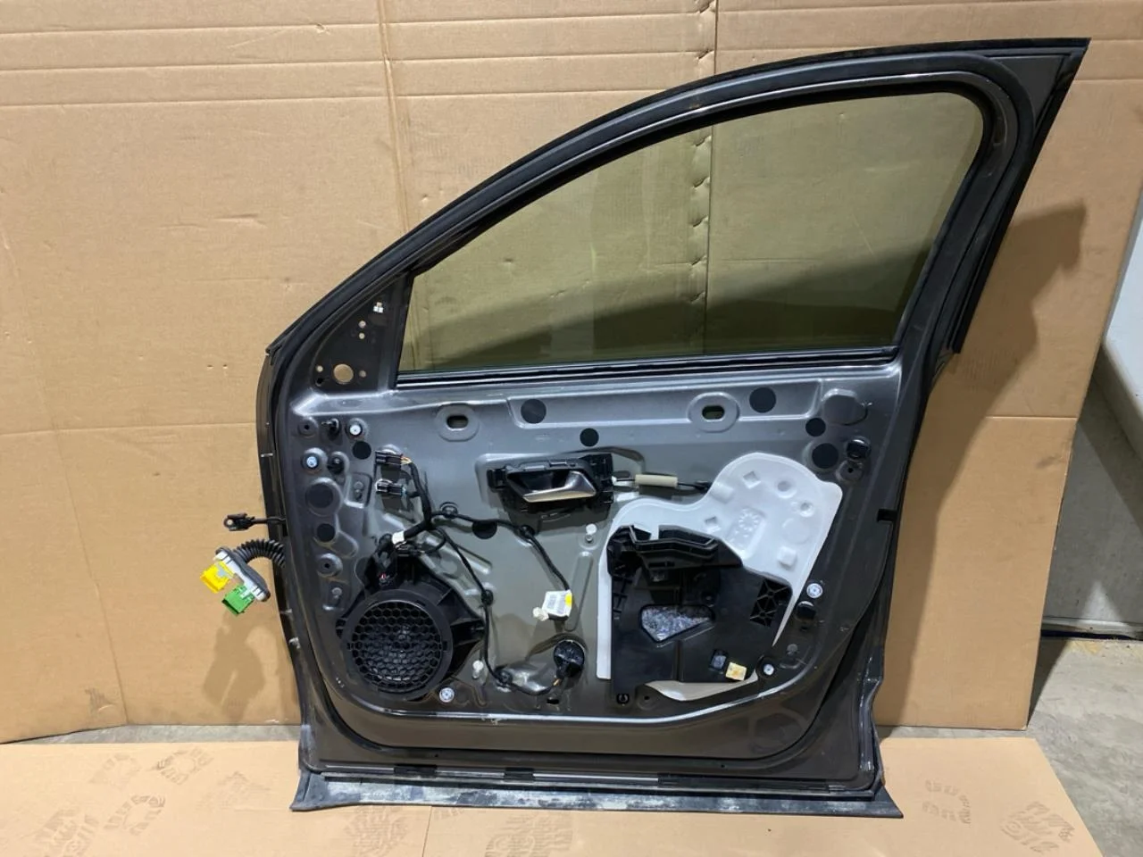Citroen C4/E-C4 C4X/E-C4X 21->> Ajtó, 4 ajtós, első, jobb nézet 4