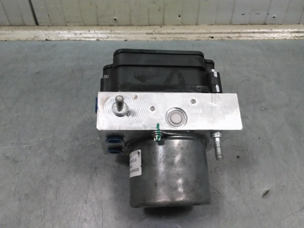 Mg MARVEL R 2022- ABS hydraulic unit view 3
