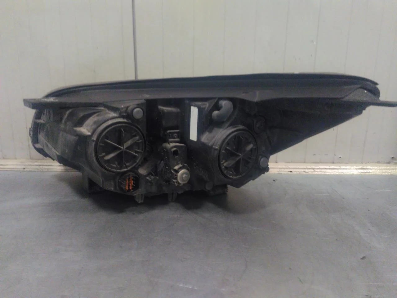 Kia SOUL 2009- Right headlight view 4