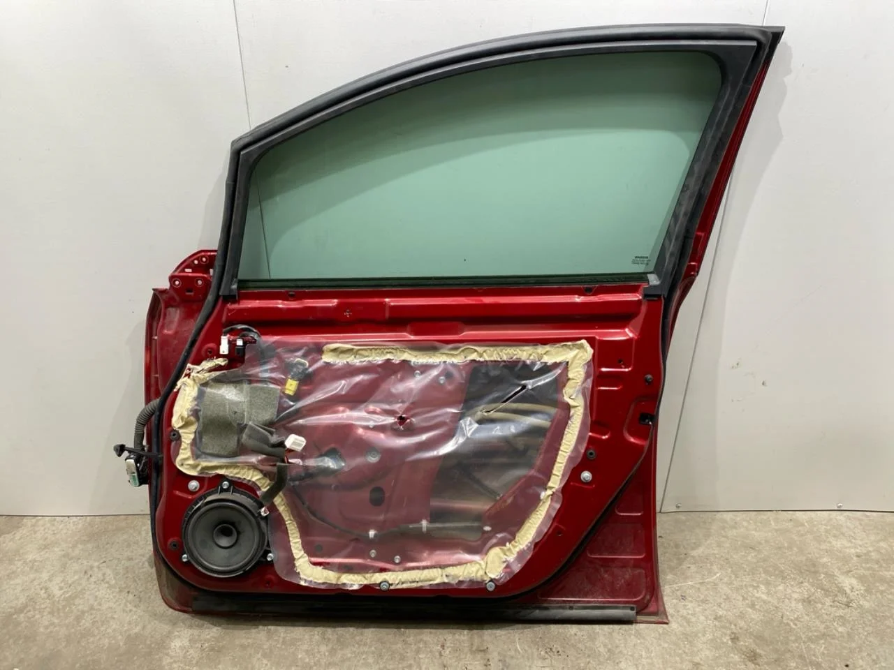 Nissan LEAF 2017-24 Ajtó, 4 ajtós, első, jobb nézet 4