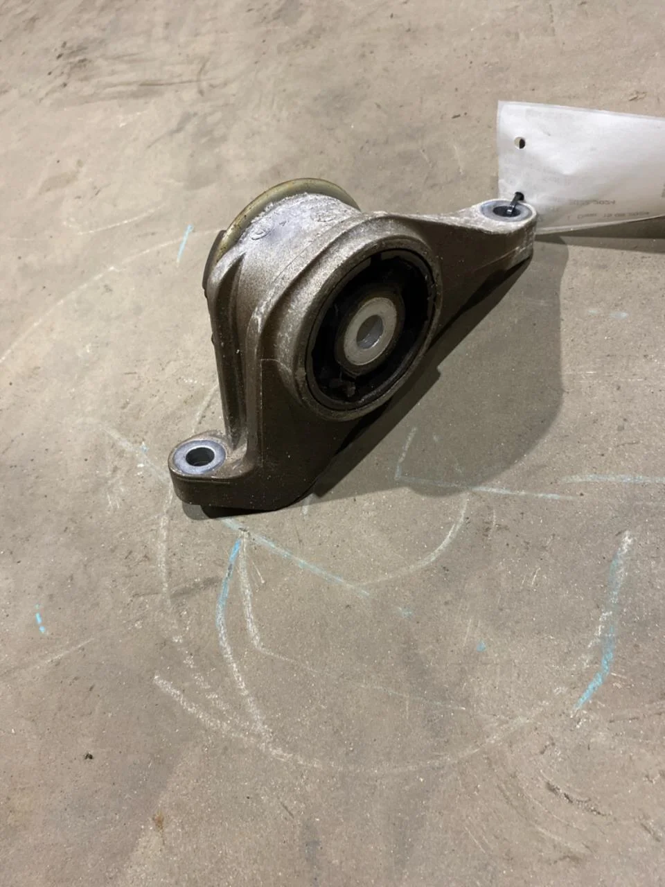 Fisker OCEAN Engine mount, steel / aluminum