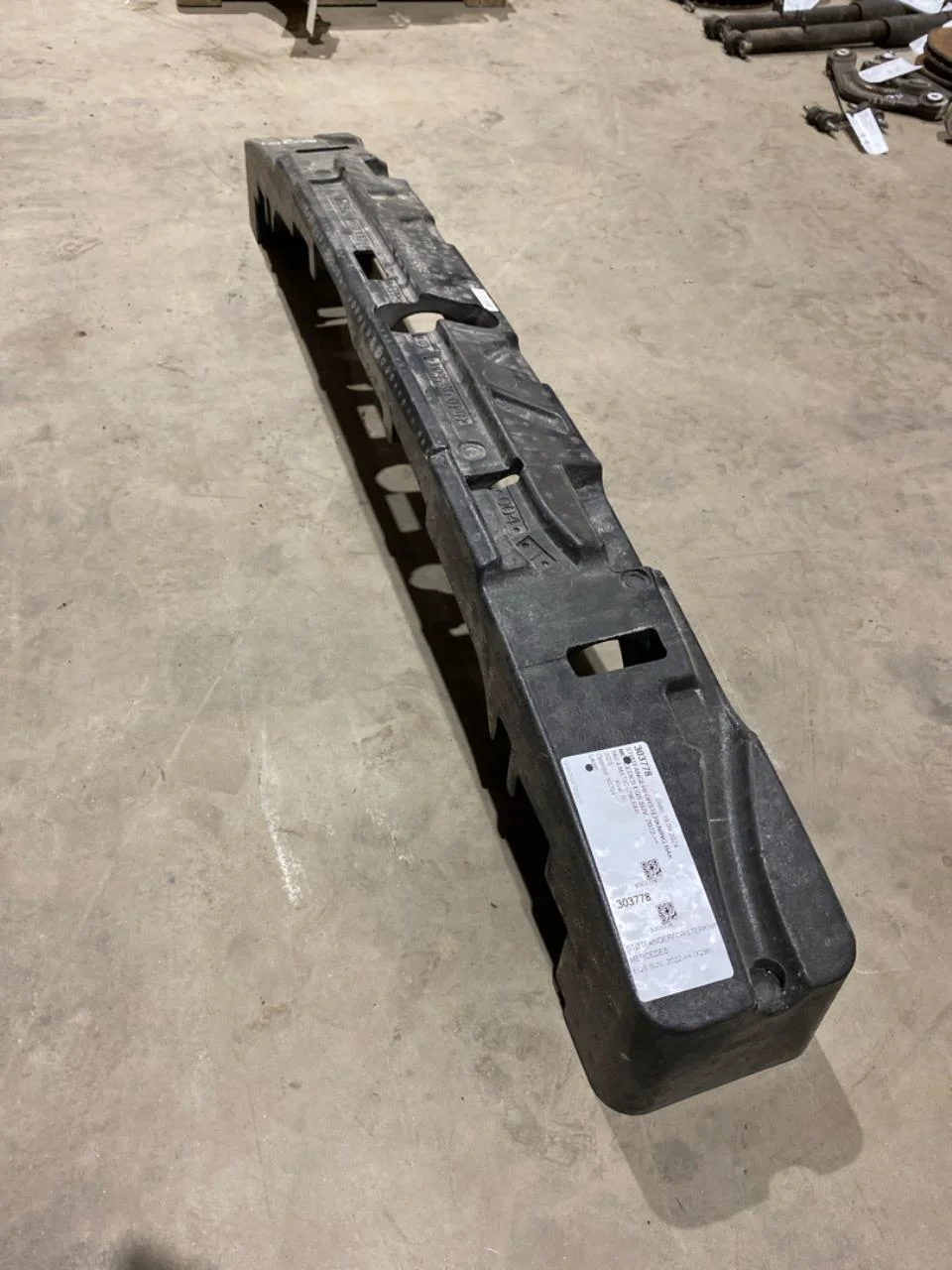 Mercedes EQS SUV X296 2022- Bumper reinforcement beam, rear