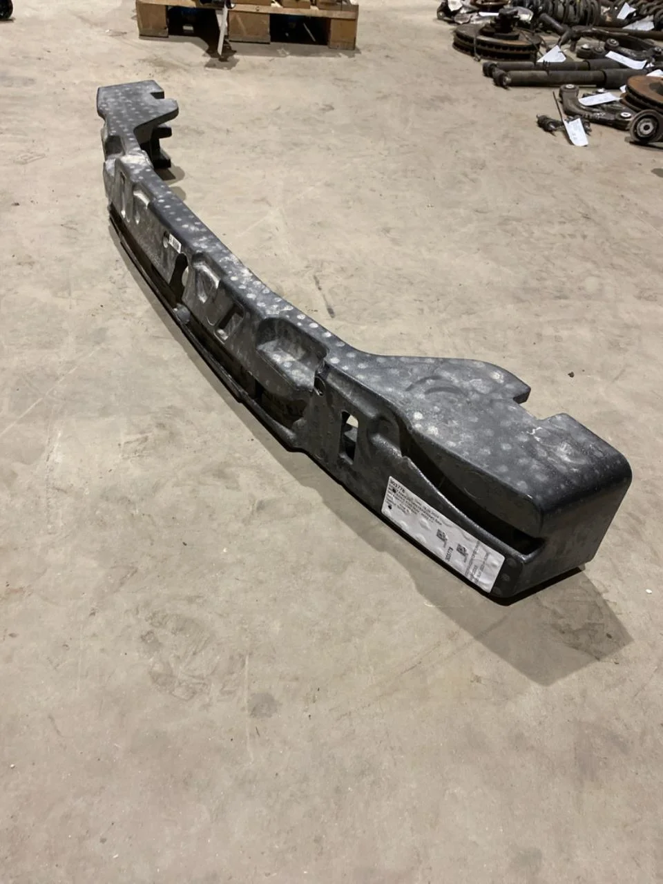 Mercedes EQS SUV X296 2022- Bumper reinforcement beam, rear view 2