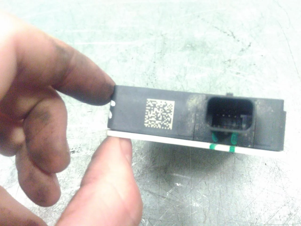 Mercedes EQS SUV X296 2022- Active collision protection sensor view 4
