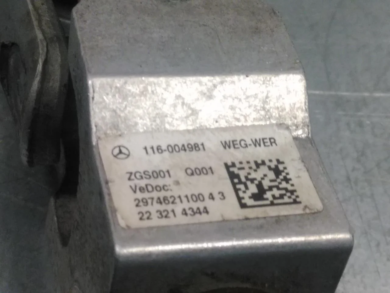 Mercedes EQS SUV X296 2022- Kormányoszlop kardáncsukló nézet 3