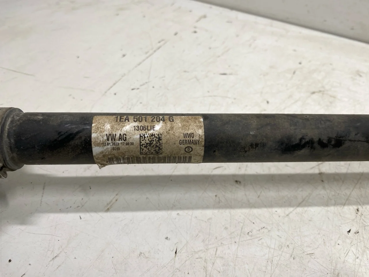 Volkswagen ID.3 2021- Rear right driveshaft view 4