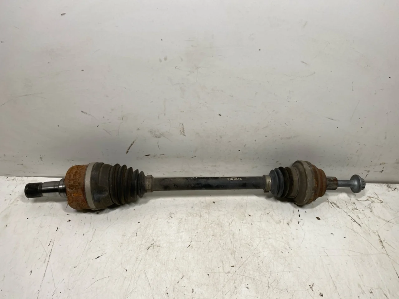 Volkswagen ID.3 2021- Rear left driveshaft