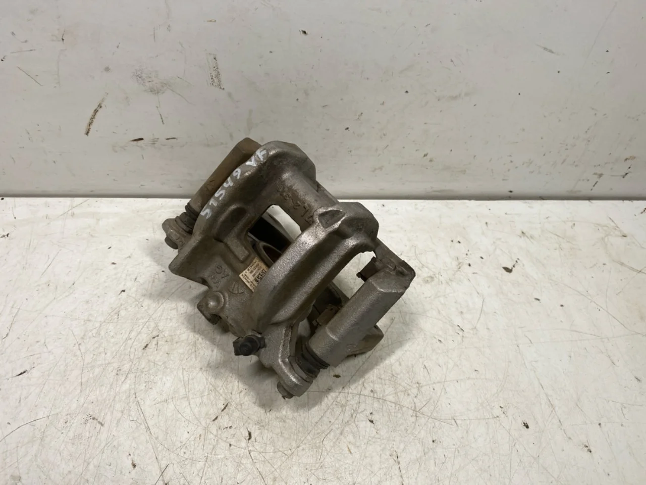Volkswagen ID.3 2021- Féknyereg, első, bal nézet 2