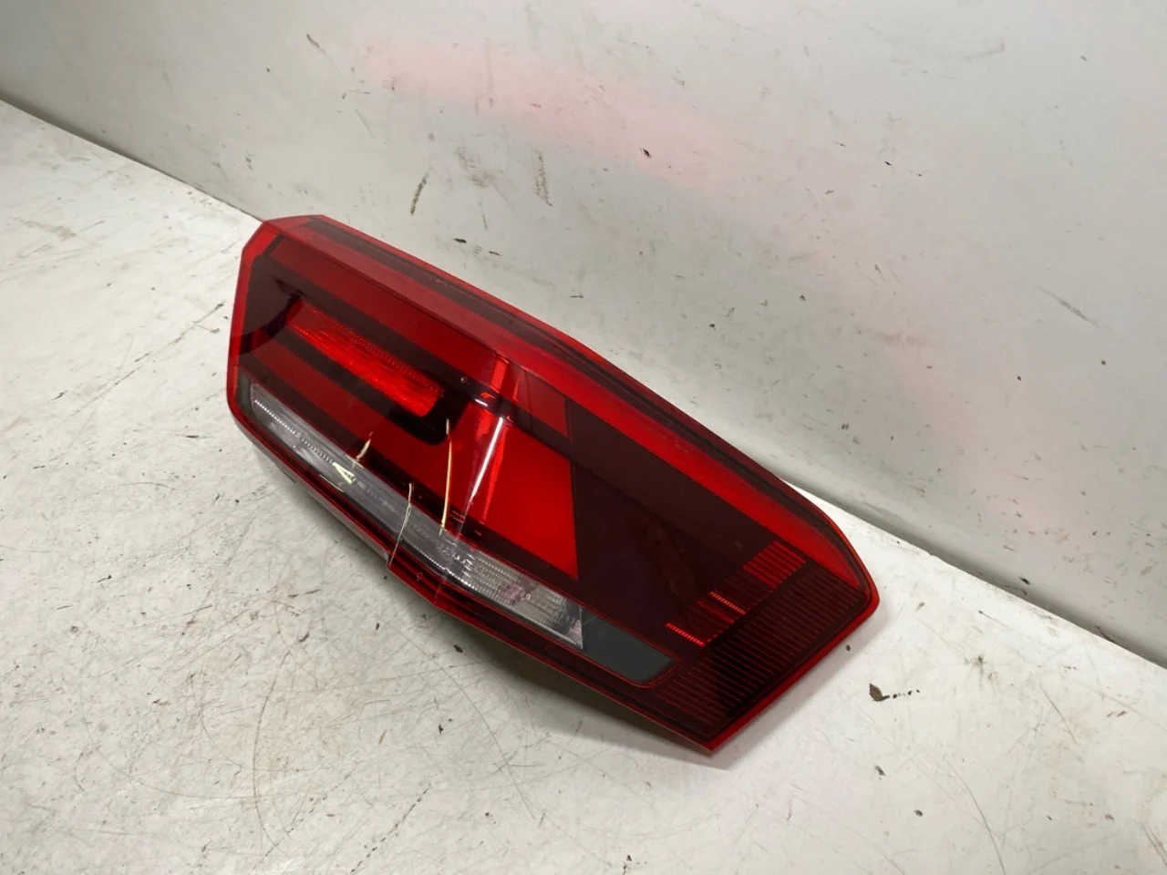 Volkswagen ID.3 2021- Lampă spate dreapta vedere 3