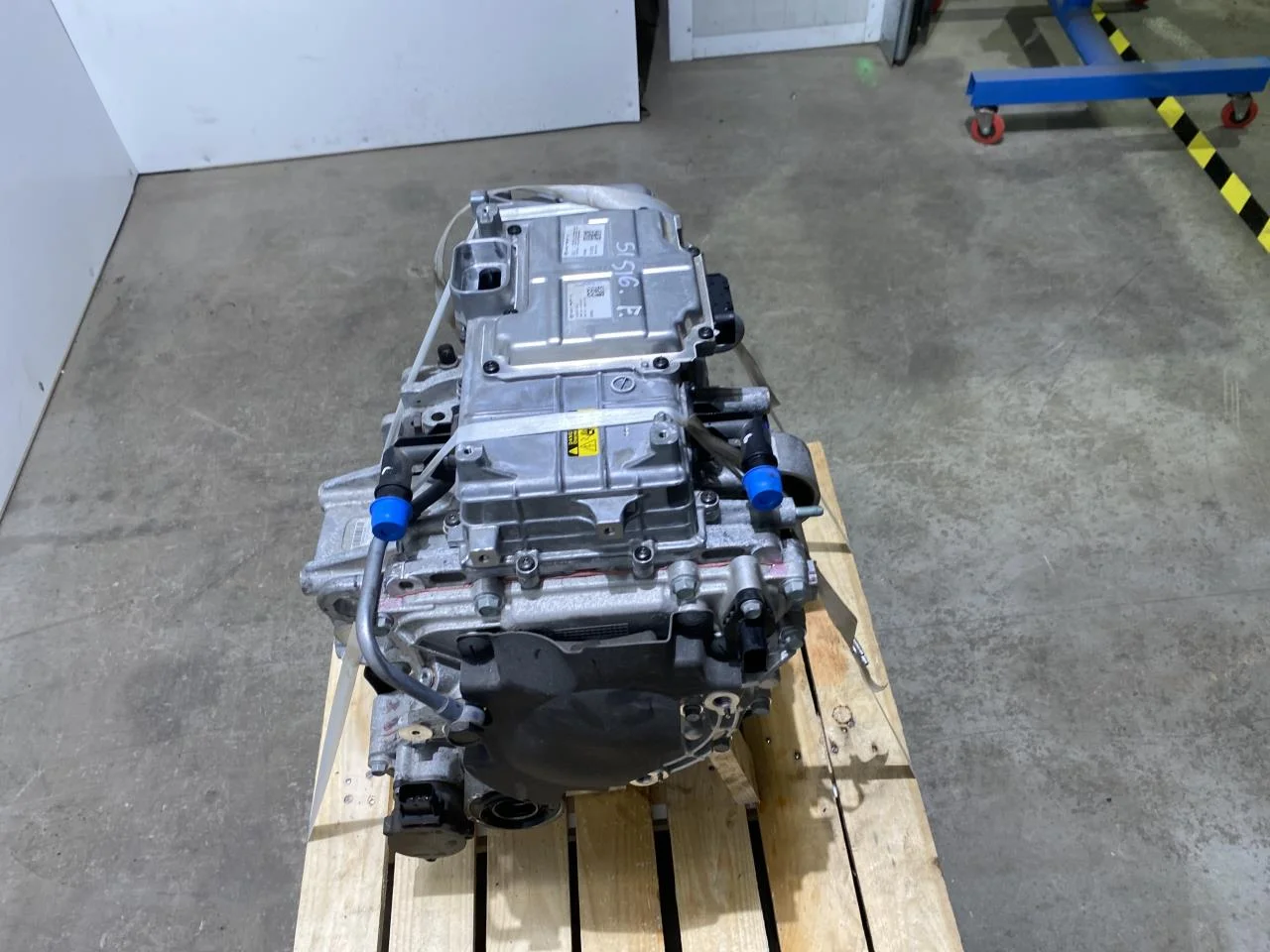 Kia EV6 2022- Motor electric față vedere 2