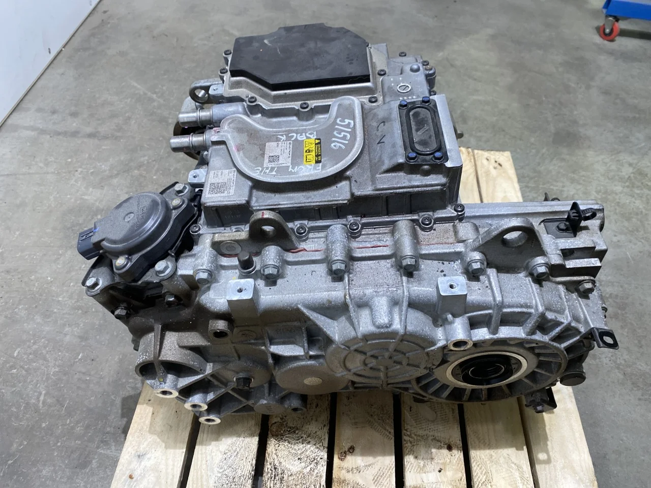 Kia EV6 2022- Elektromos motor, hátsó nézet 2