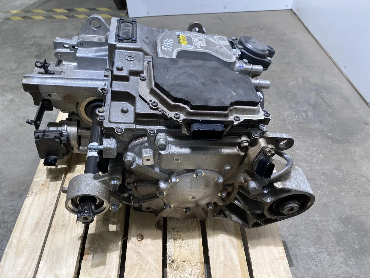 Kia EV6 2022- Elektromos motor, hátsó nézet 4