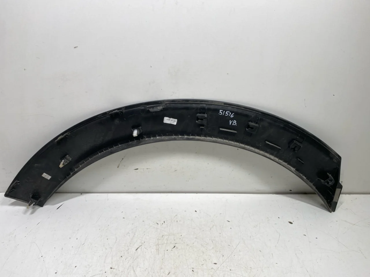 Kia EV6 2022- Wheel arch trim view 4