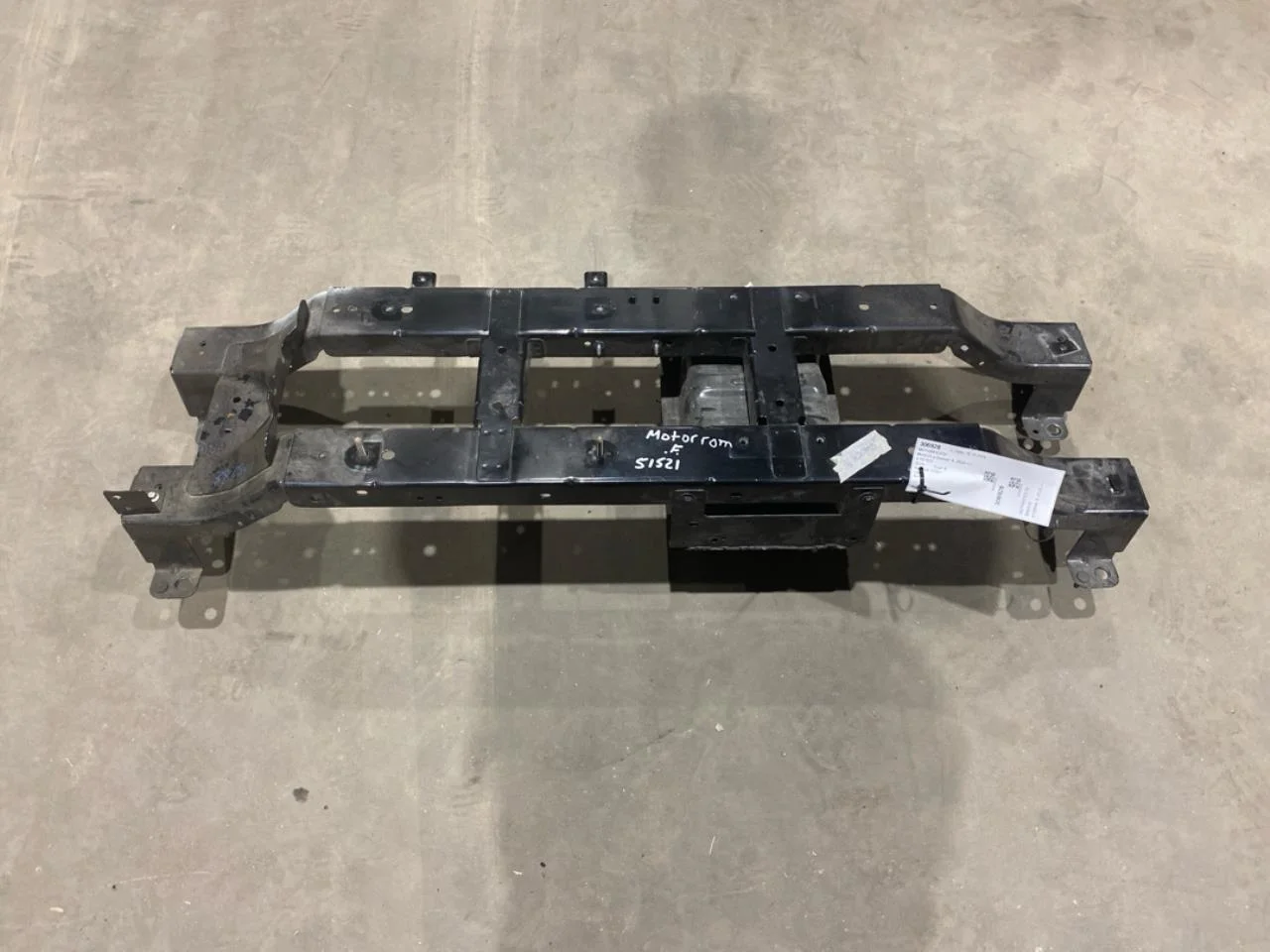 Maxus E-DELIVER9 2022- Engine mount, steel / aluminum