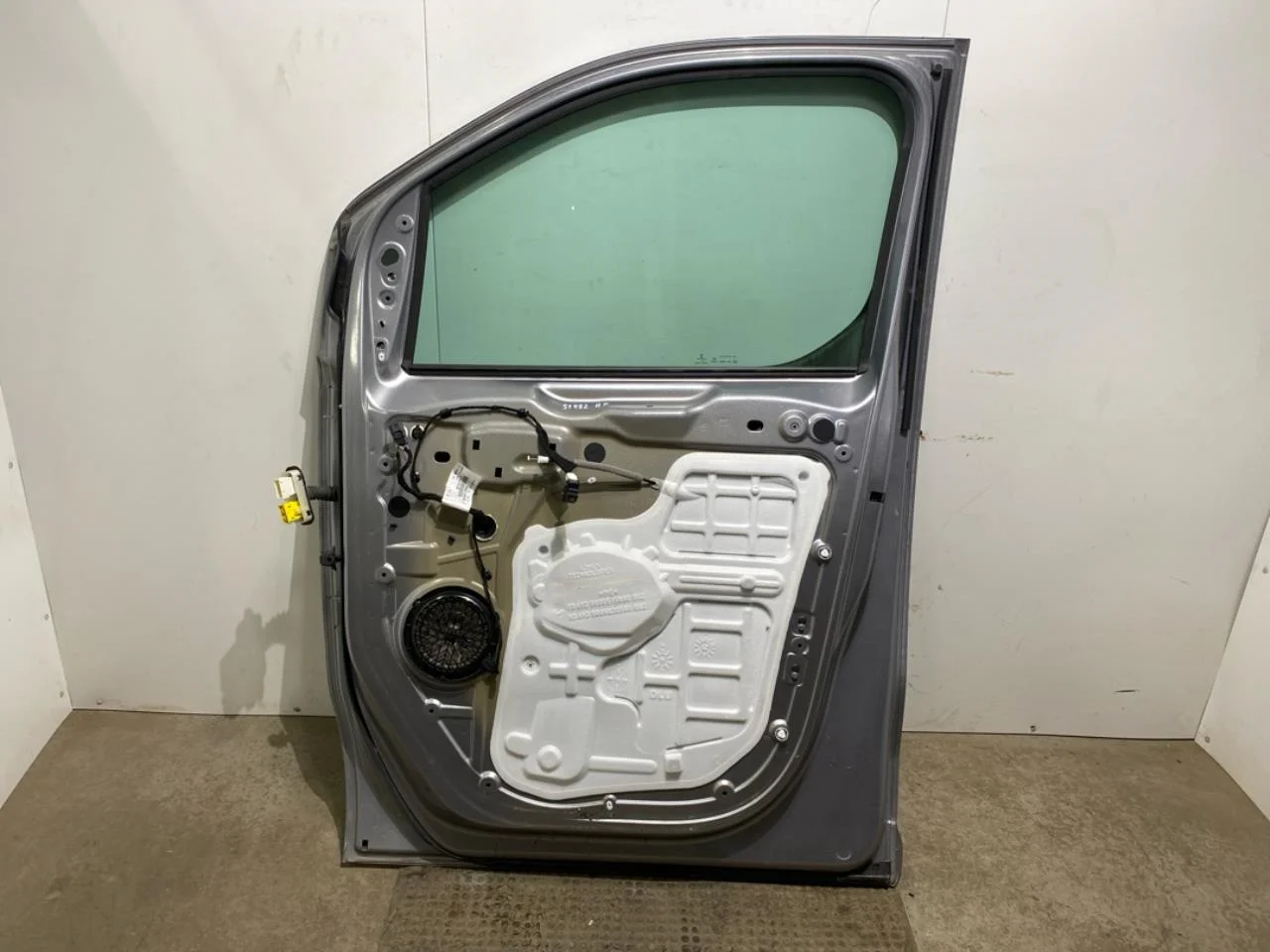 Opel / Vauxhall VIVARO 2020- Ajtó, 4 ajtós, első, jobb nézet 4
