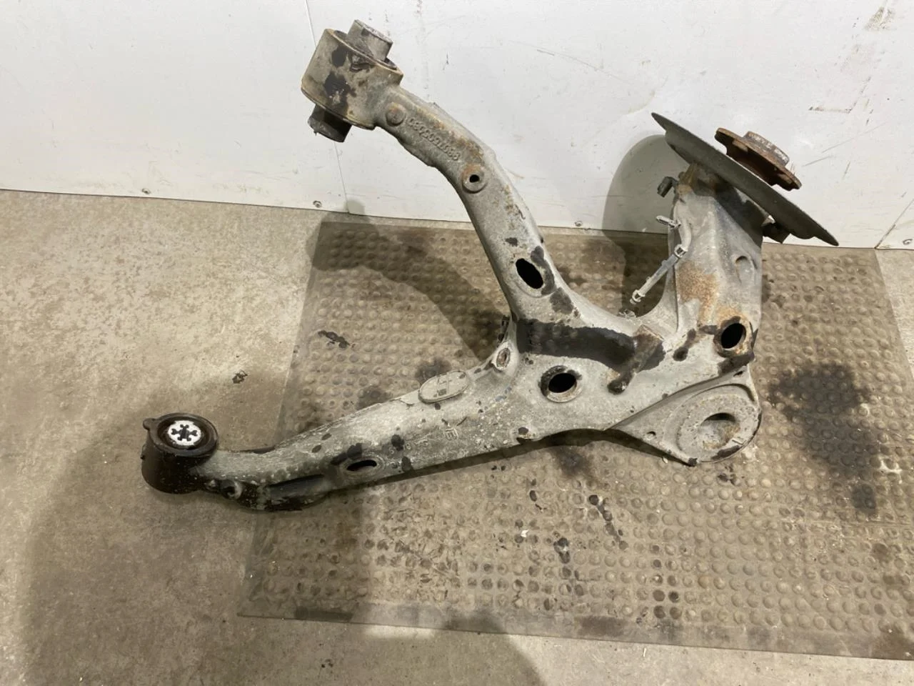 Opel / Vauxhall VIVARO 2020- Braț suspensie, stânga spate vedere 4