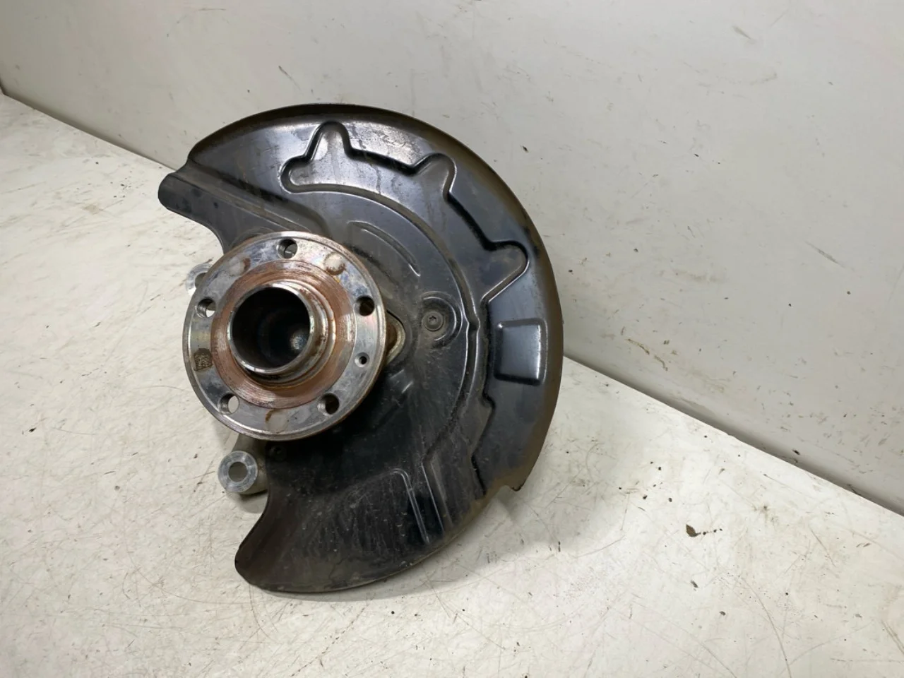 Volkswagen ID.3 2021- Csonkállvány, jobb első nézet 3