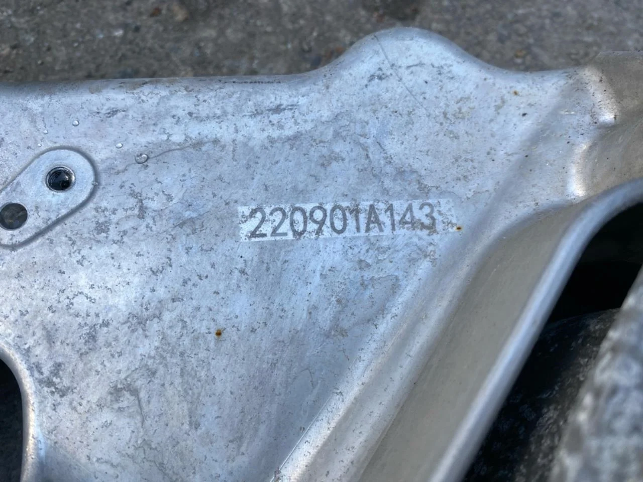 Polestar 2 2020- Engine mount, steel / aluminum view 3