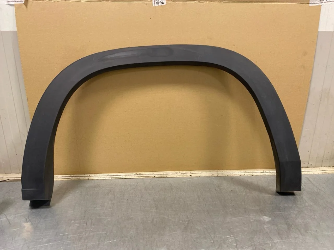 Maxus E-DELIVER9 2022- Wheel arch trim
