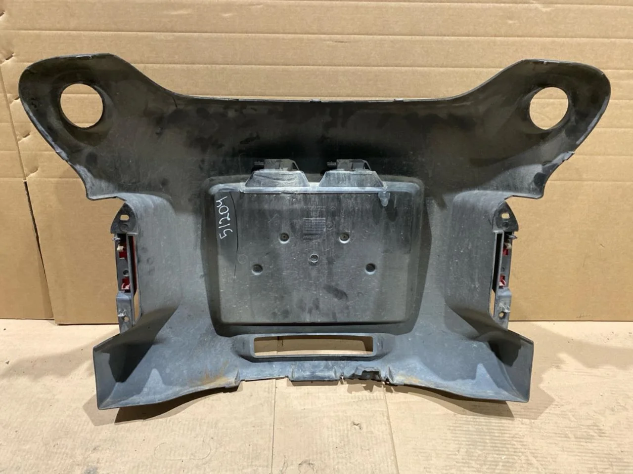 Renault TWIZY Rear bumper view 3