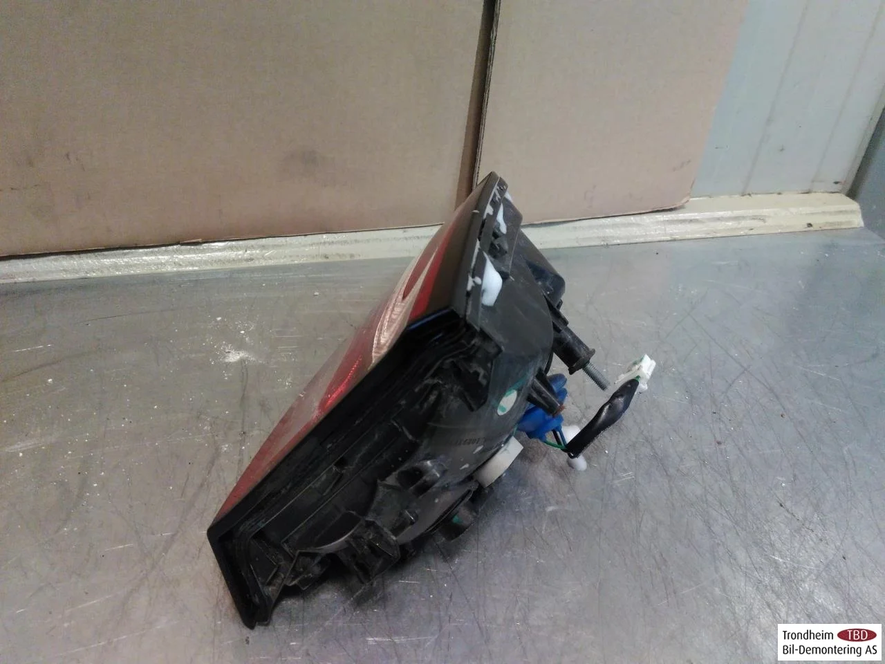 Mg ZS EV 2020- Rear light, left, on tailgate (inner) view 3