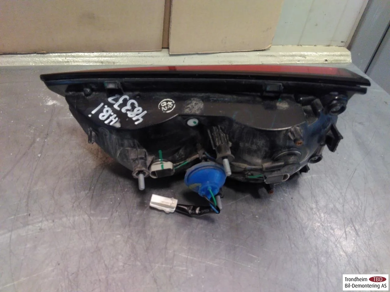 Mg ZS EV 2020- Rear light, left, on tailgate (inner) view 4