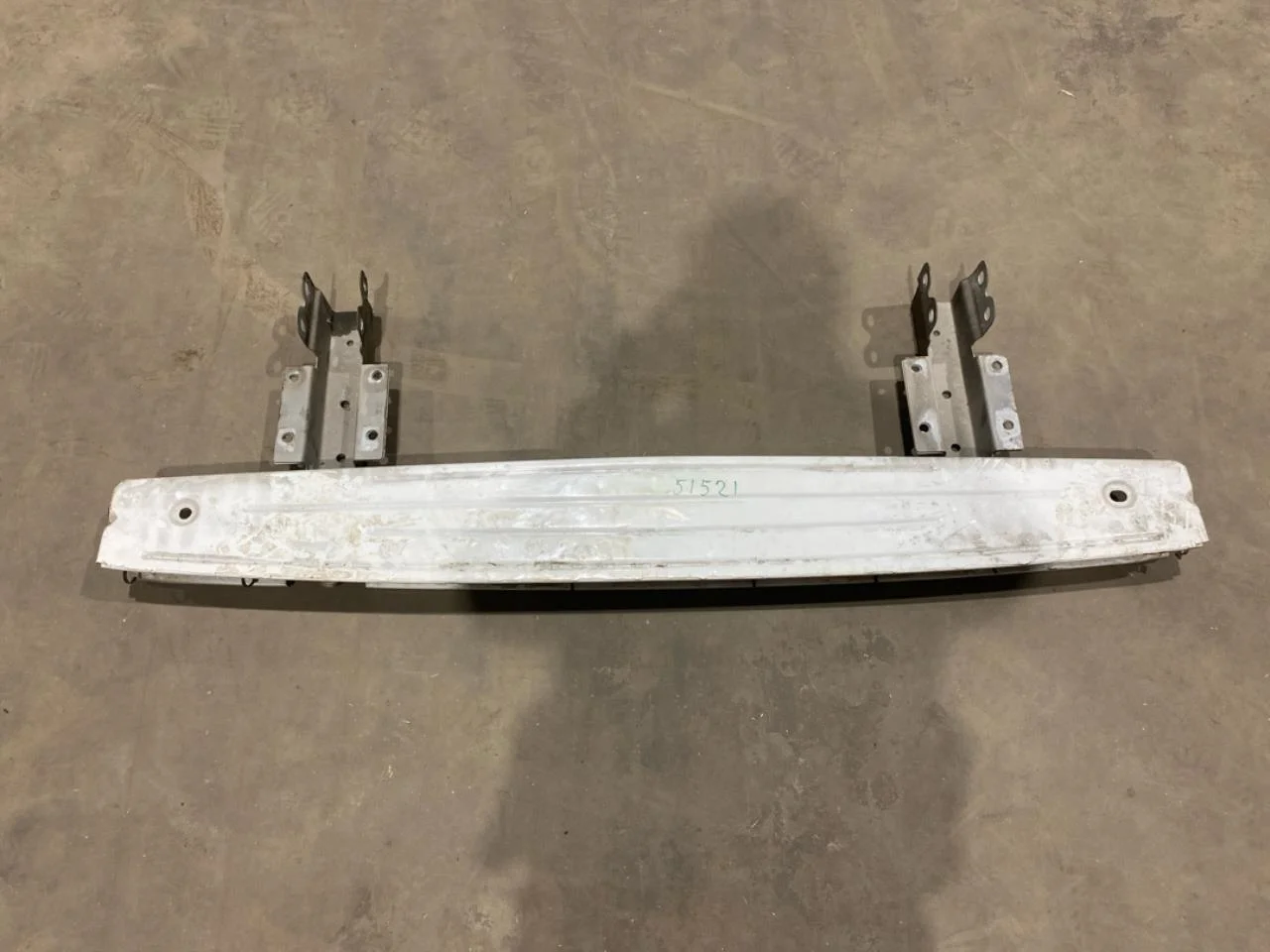 Maxus E-DELIVER9 2022- Bumper reinforcement beam, rear