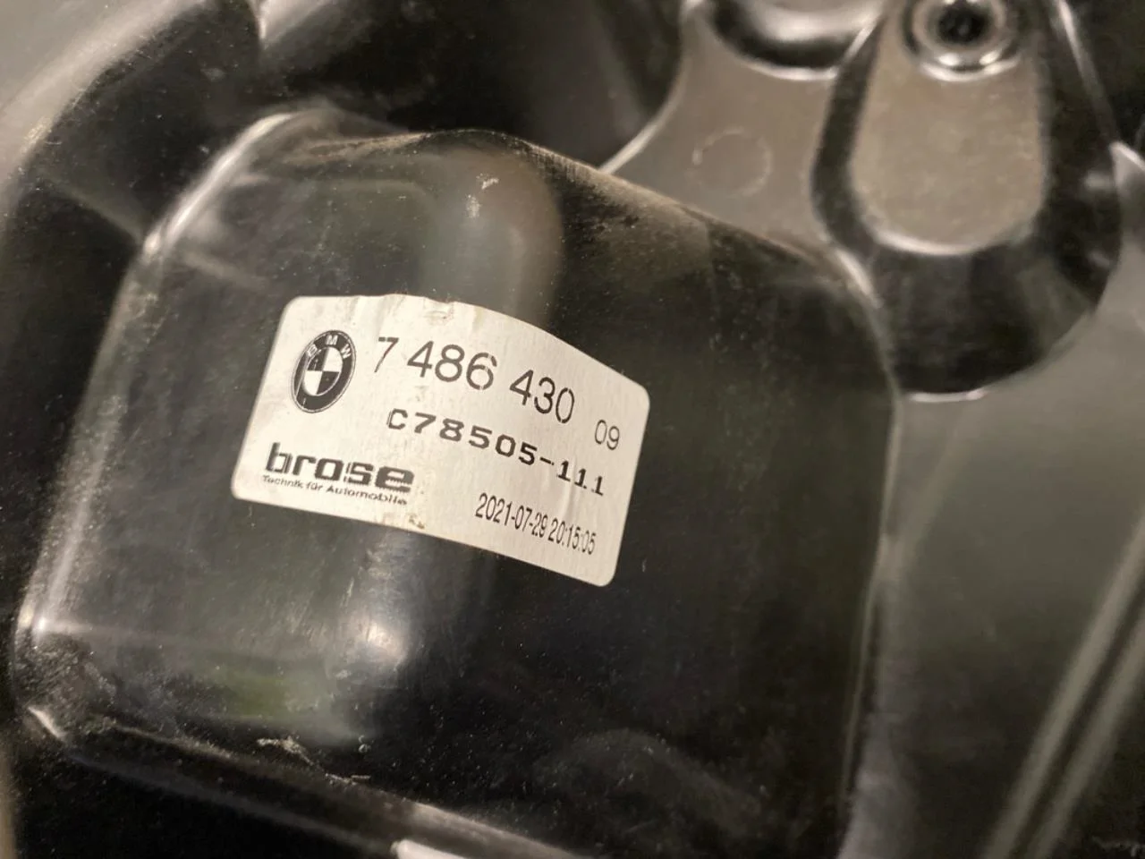 BMW IX3 G08 2021-25 Electric window regulator, complete view 3