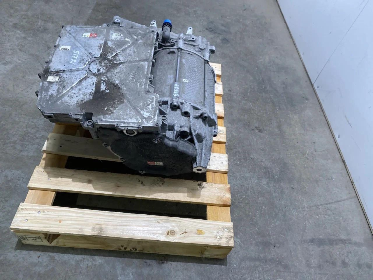 Skoda ENYAQ IV 2021- Elektromos motor, hátsó nézet 4