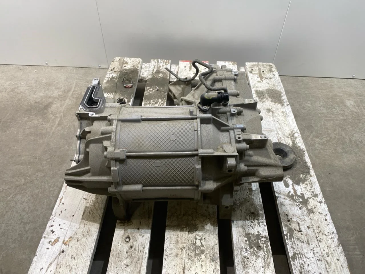 Skoda ENYAQ IV 2021- Elektromos motor, hátsó