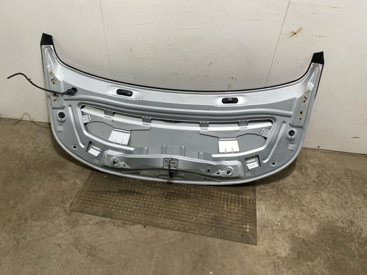 Volkswagen ID.3 2021- Bonnet view 3