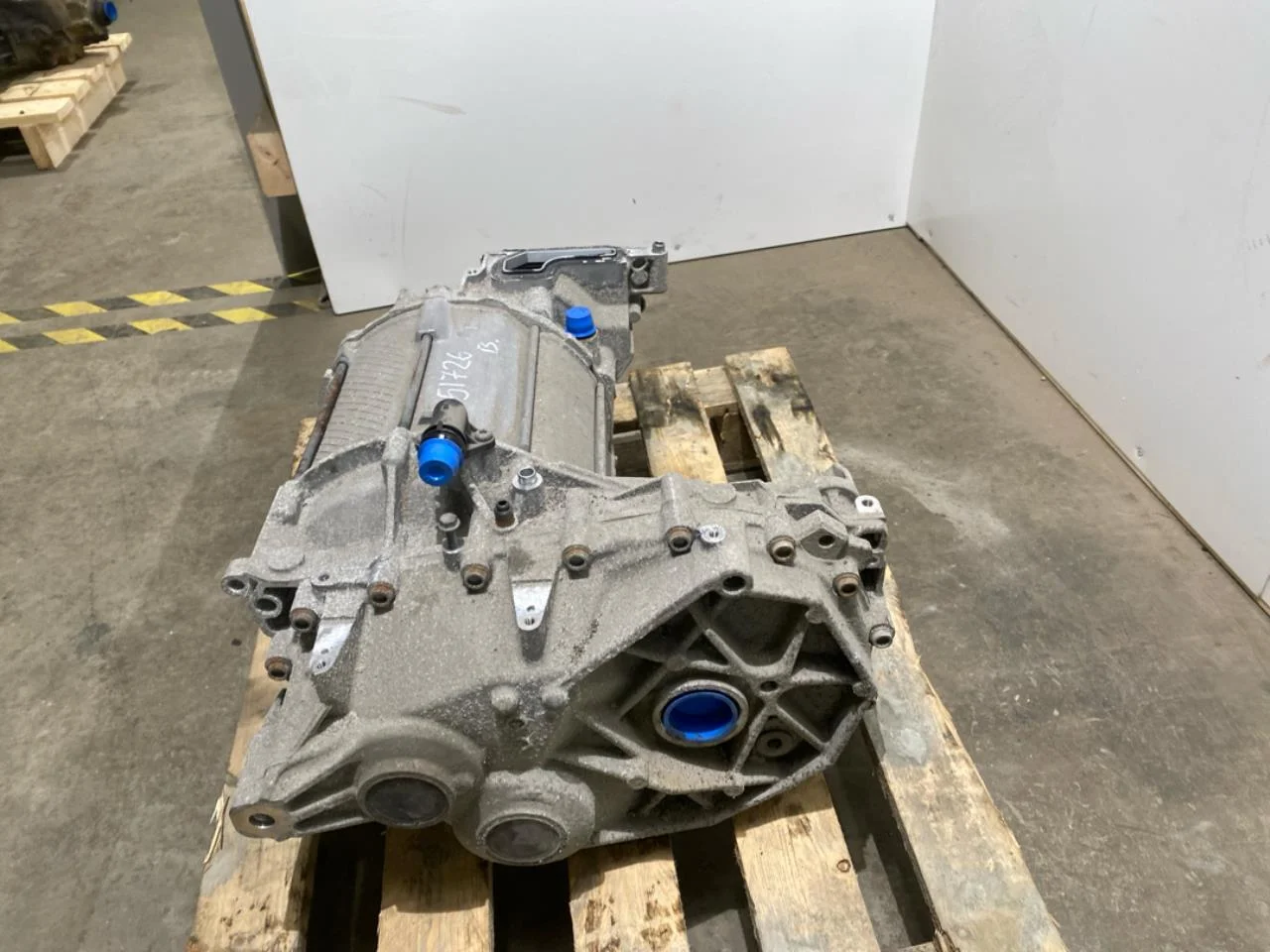 Volkswagen ID.3 2021- Rear electric motor view 4