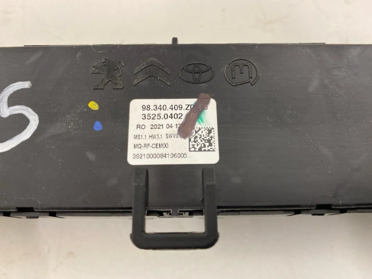 Opel / Vauxhall VIVARO 2020- Heater control unit view 3